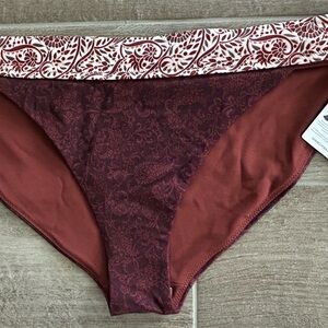 🌊 Aqualuxe Burgundy Batik Mid‑Rise Bikini Bottom – Size Large (NWT)
